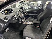 Peugeot 308, 2020г., передний привод, автомат