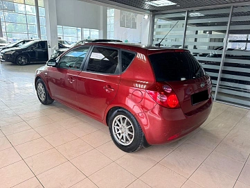 Kia Ceed, 2009г, передний привод, механика