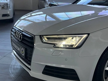 Audi A4, 2019г, передний привод, робот