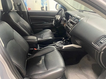 Mitsubishi ASX, 2011г., передний привод, вариатор