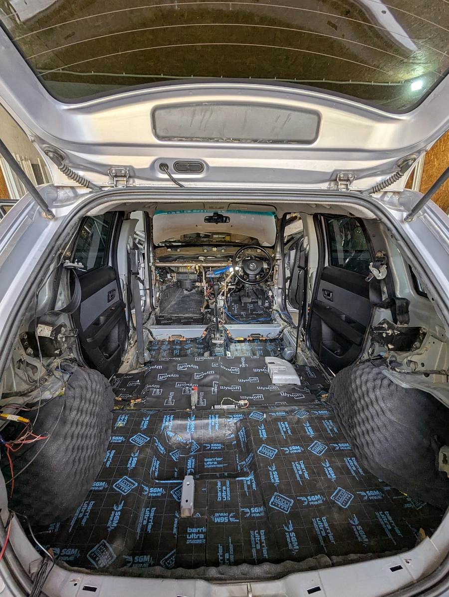 Mazda Verisa, 2004г., полный привод, автомат