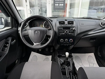 Lada (ВАЗ) , 2016г., передний привод, механика