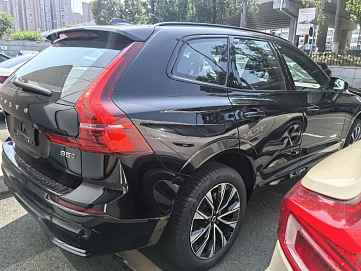 Volvo XC60, 2025г, полный привод, автомат