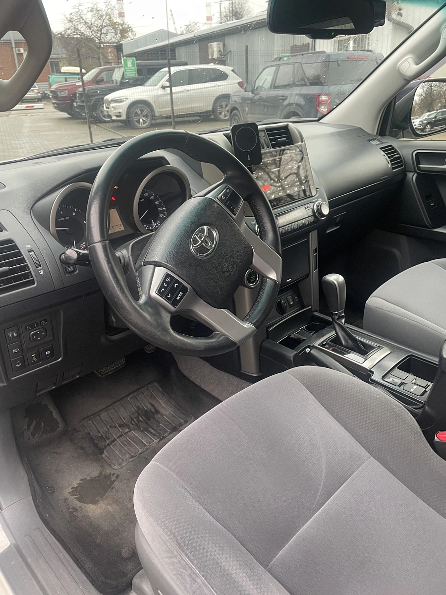 Toyota Land Cruiser Prado, 2012г., полный привод, автомат