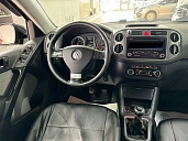 Volkswagen Tiguan, 2010г., полный привод, механика