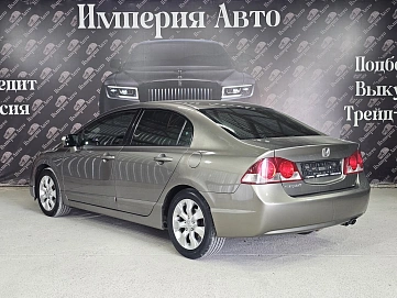 Honda Civic, 2008г, передний привод, механика