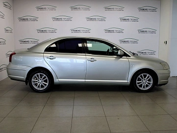 Toyota Avensis, 2005г, передний привод, механика