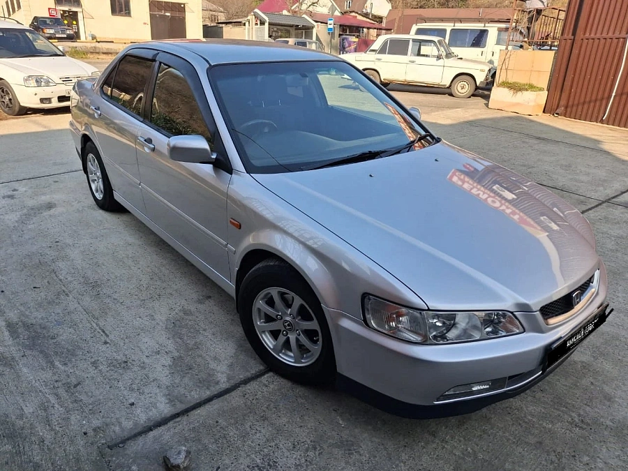 Isuzu Aska, 2001г., передний привод, автомат