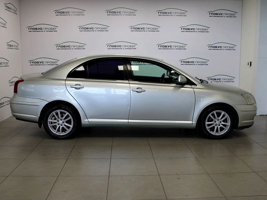 Toyota Avensis, 2005г., передний привод, механика