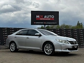 Toyota Camry, 2012г., передний привод, автомат