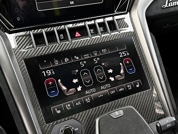 Lamborghini Urus, 2023г, полный привод, автомат