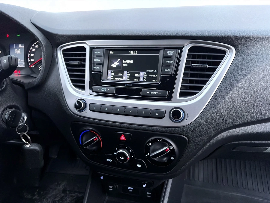 Hyundai Solaris, 2020г., передний привод, механика