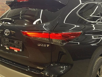 Toyota Highlander, 2025г, полный привод, автомат