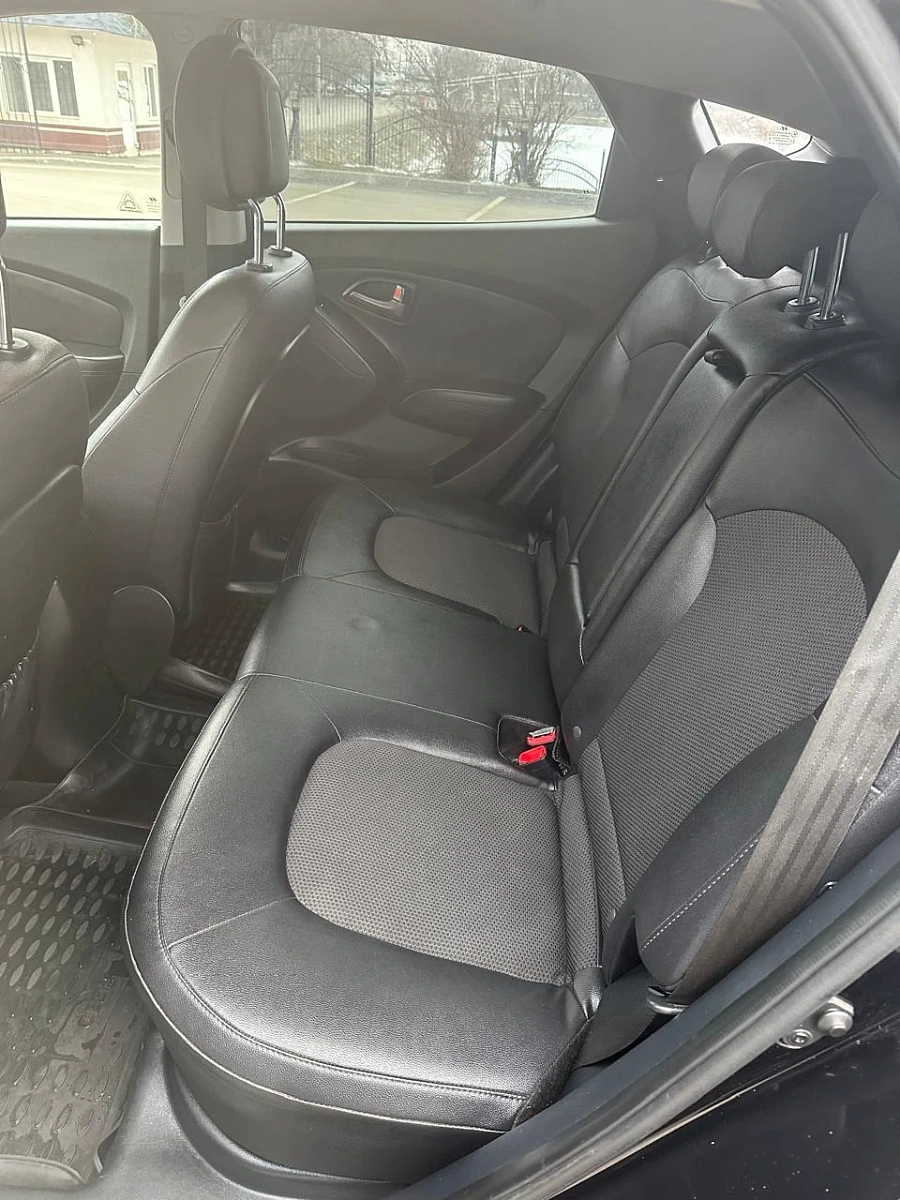 Hyundai ix35, 2013г., передний привод, автомат