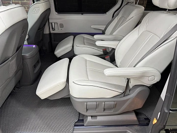 Hyundai Staria, 2022г, передний привод, автомат