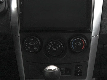 Toyota Corolla, 2012г, передний привод, механика