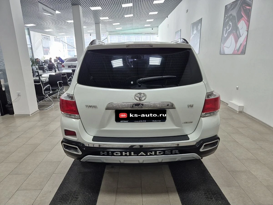 Toyota Highlander, 2011г., полный привод, автомат