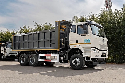 FAW J6 CA3250, 2023г, Задний привод, Механическая