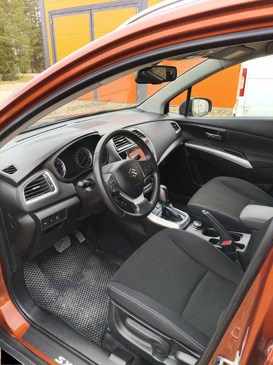 Suzuki SX4, 2019г., полный привод, автомат