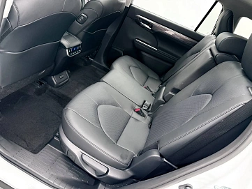 Toyota Highlander, 2025г, полный привод, автомат