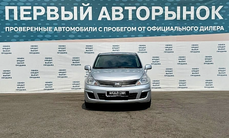 Nissan Tiida, 2011г, передний привод, механика