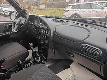 Chevrolet Niva, 2012г, полный привод, механика