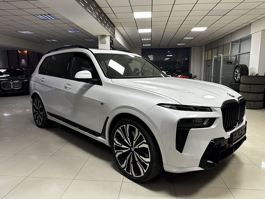 BMW X7, 2023г., полный привод, автомат