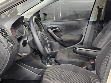 Volkswagen Polo, 2010г, передний привод, автомат