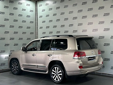 Toyota Land Cruiser, 2012г, передний привод, автомат
