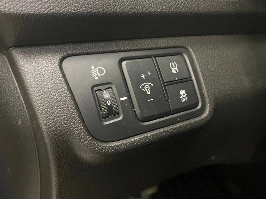 Hyundai Solaris, 2021г., передний привод, механика