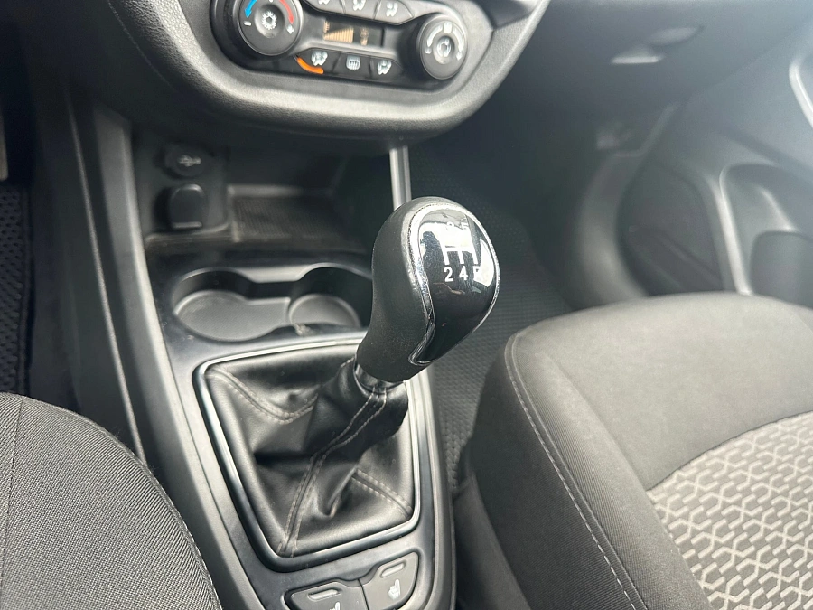 Lada (ВАЗ) Vesta, 2017г., передний привод, механика