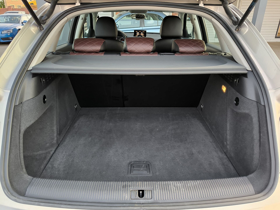 Audi Q3, 2013г., передний привод, автомат