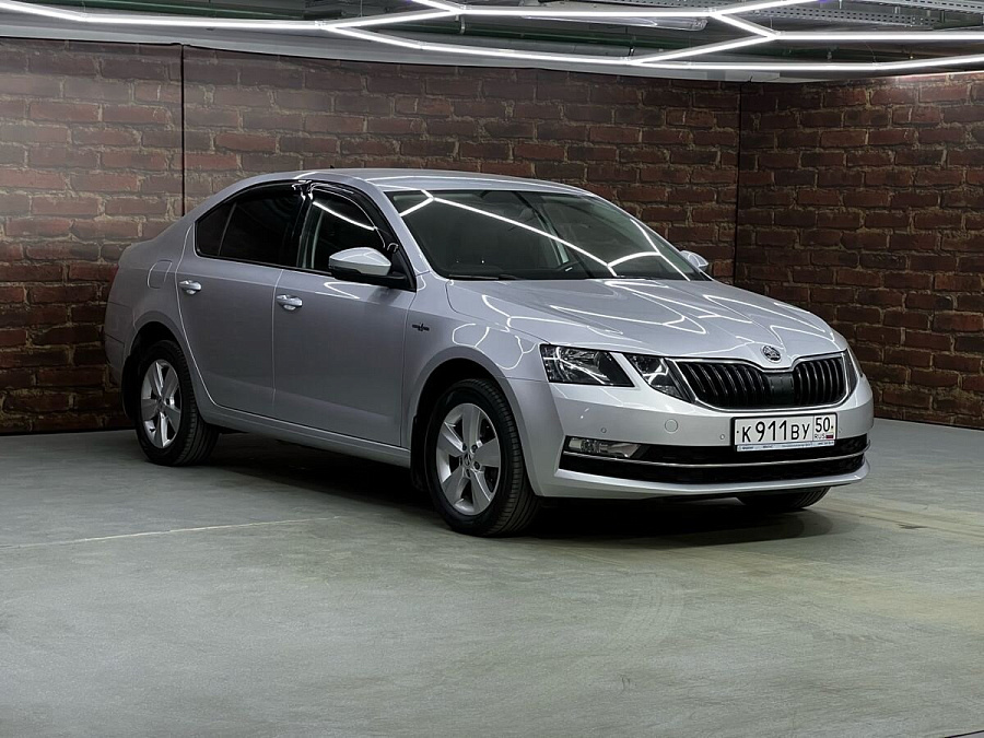 Skoda Octavia, 2019г., передний привод, робот
