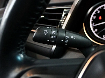 Toyota Camry, 2021г, передний привод, автомат