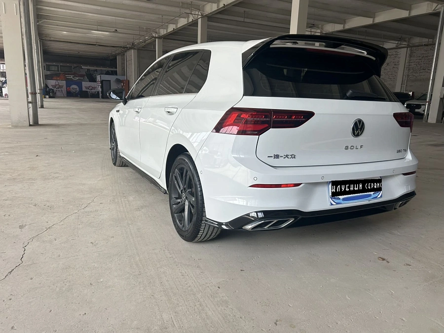 Volkswagen Golf, 2020г., передний привод, робот