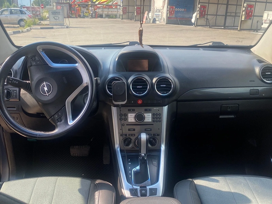 Opel Antara, 2012г., полный привод, автомат