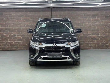 Mitsubishi Outlander, 2022г, передний привод, вариатор