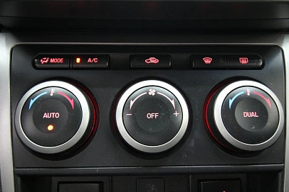 Mazda 6, 2008г, передний привод, механика