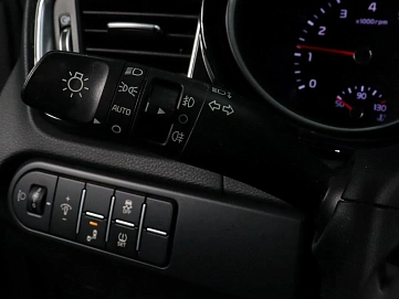 Kia Ceed, 2021г, передний привод, робот