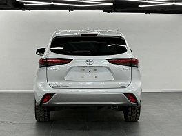 Toyota Highlander, 2025г, полный привод, автомат