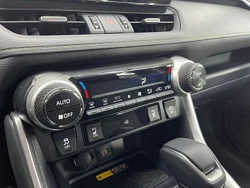 Toyota RAV4, 2025г, полный привод, вариатор