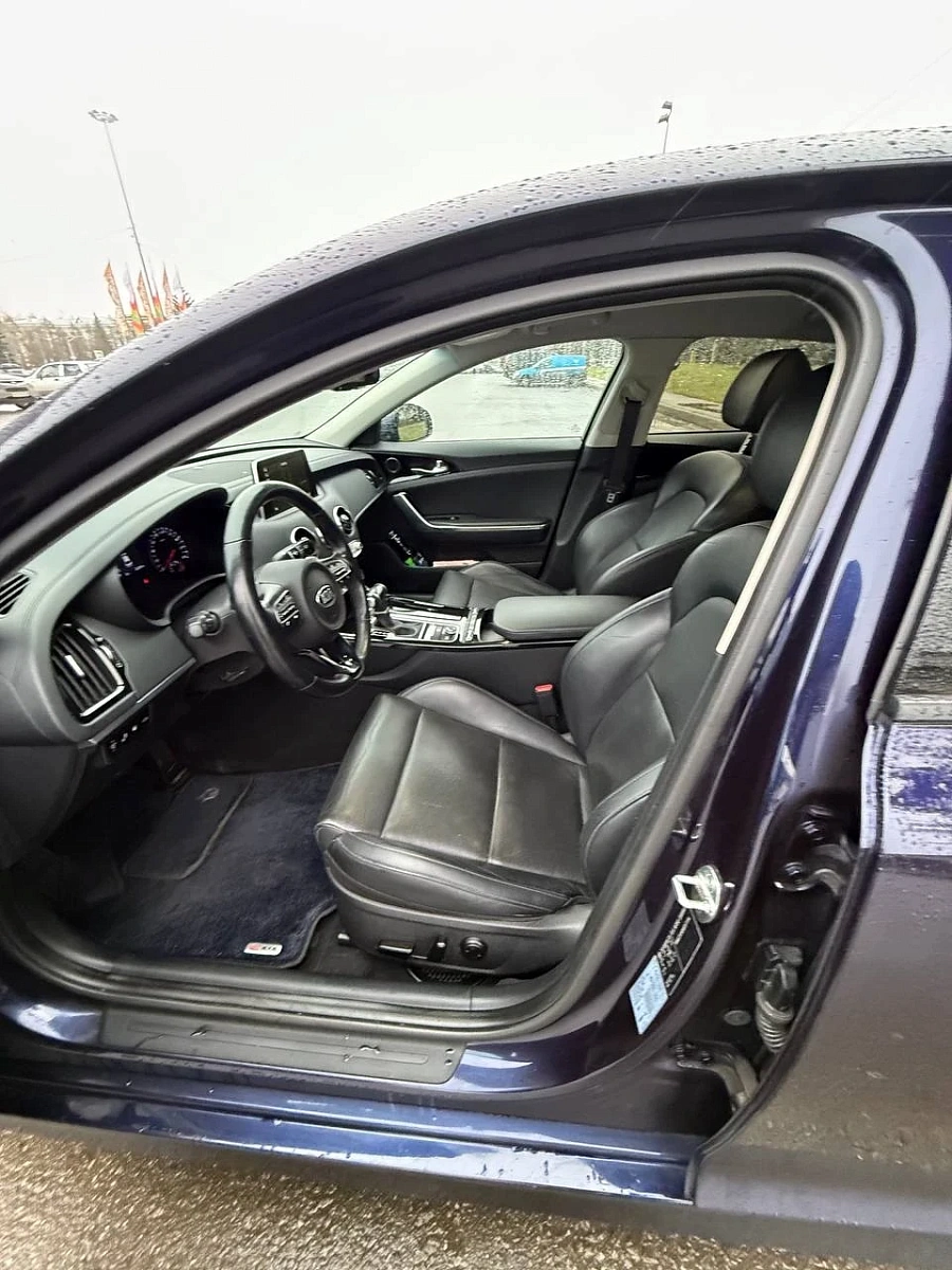 Kia Stinger, 2019г., полный привод, автомат