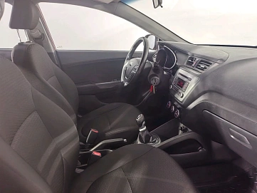 Kia Rio, 2015г, передний привод, механика