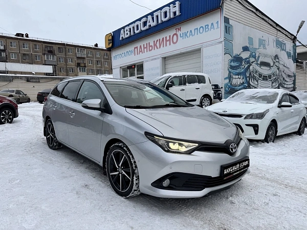 Toyota Auris, 2018г., передний привод, механика