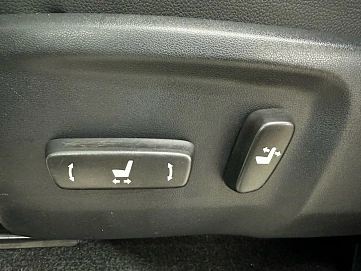 Toyota Hilux, 2017г, полный привод, автомат