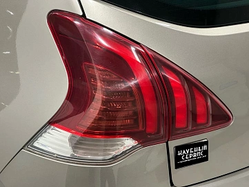 Peugeot 3008, 2014г, передний привод, робот