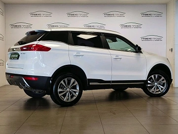 Geely Atlas, 2021г, передний привод, автомат