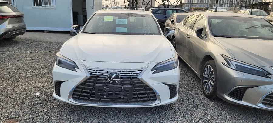 Lexus ES, 2025г., передний привод, вариатор
