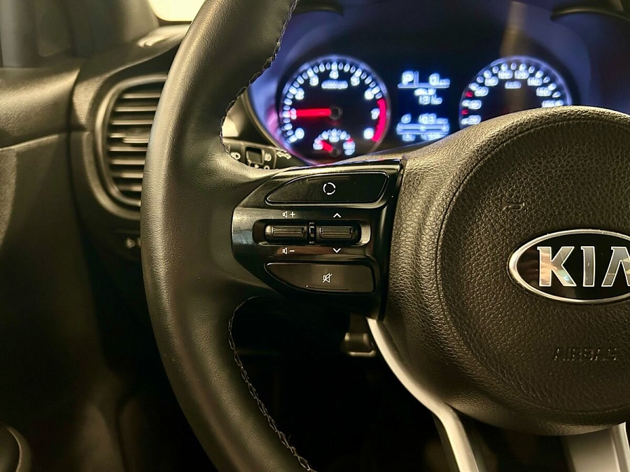 Kia , 2020г., передний привод, автомат