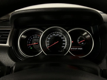 Nissan Tiida, 2010г, передний привод, механика